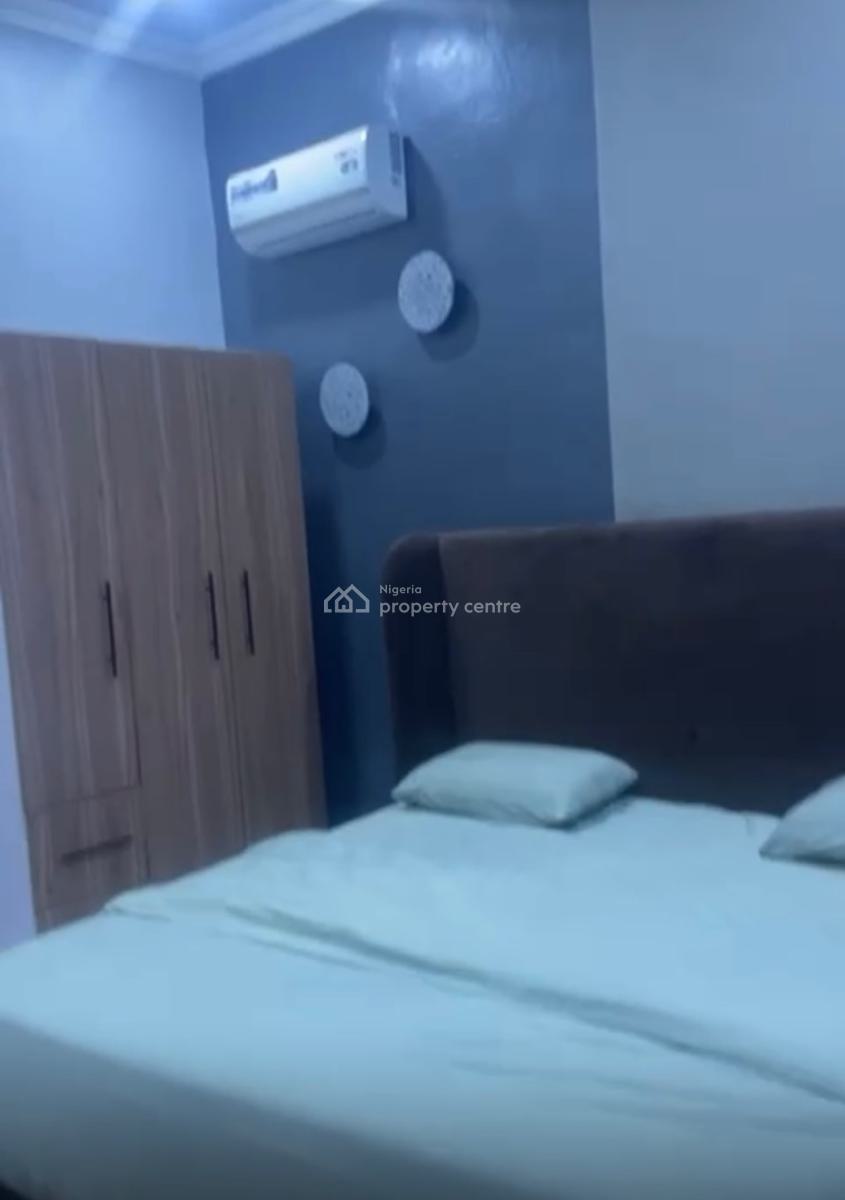 Spacious 2 Bedroom Apartment, Ologolo, Lekki, Lagos, Flat / Apartment for Rent