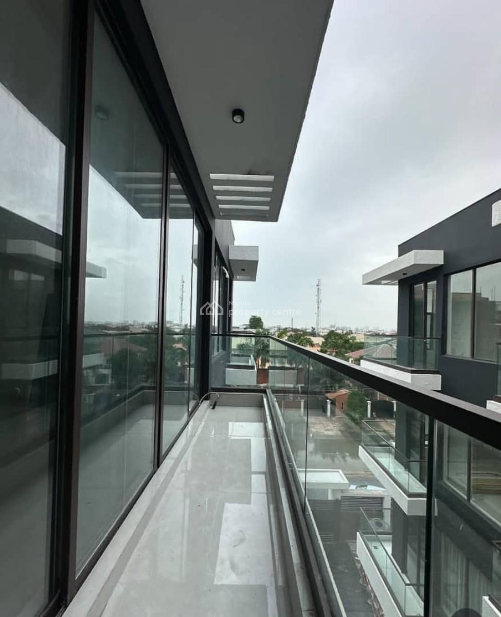 Beautiful 3 Bedroom Flat with Bq in a Secured Estate, Lekki Phase 1, Lekki, Lagos, Flat / Apartment for Rent