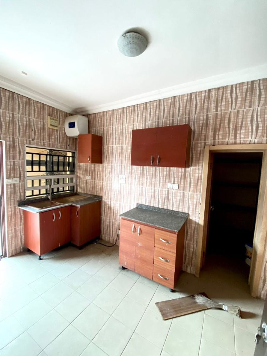 Luxury 3 Bedroom Pent-house with Bq, Chevron Drive, Chevron, Lekki, Lagos, Flat / Apartment for Rent