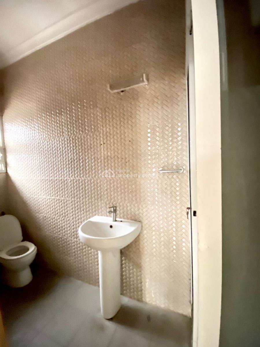Luxury 3 Bedroom Pent-house with Bq, Chevron Drive, Chevron, Lekki, Lagos, Flat / Apartment for Rent