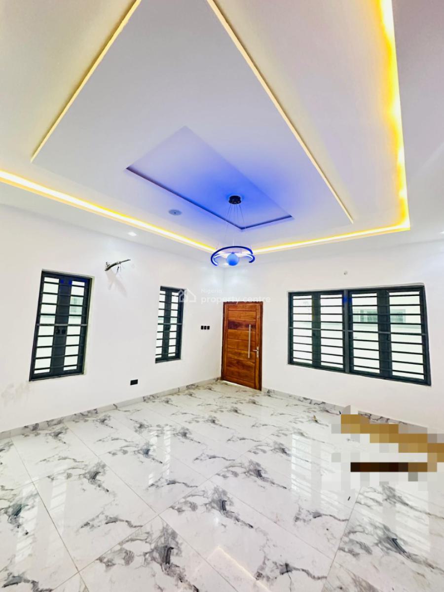 Impeccable 5-bedroom Semi-detached Duplex with Bq, Ologolo, Lekki, Lagos, Semi-detached Duplex for Sale