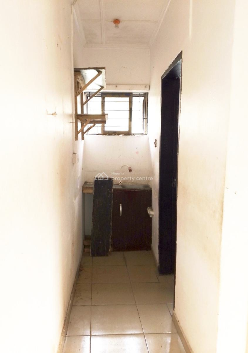 Nice and Standard Self Con with Kitchen, New Road Before Chevron Traffic Light, Lekki Expressway, Lekki, Lagos, Self Contain (single Rooms) for Rent