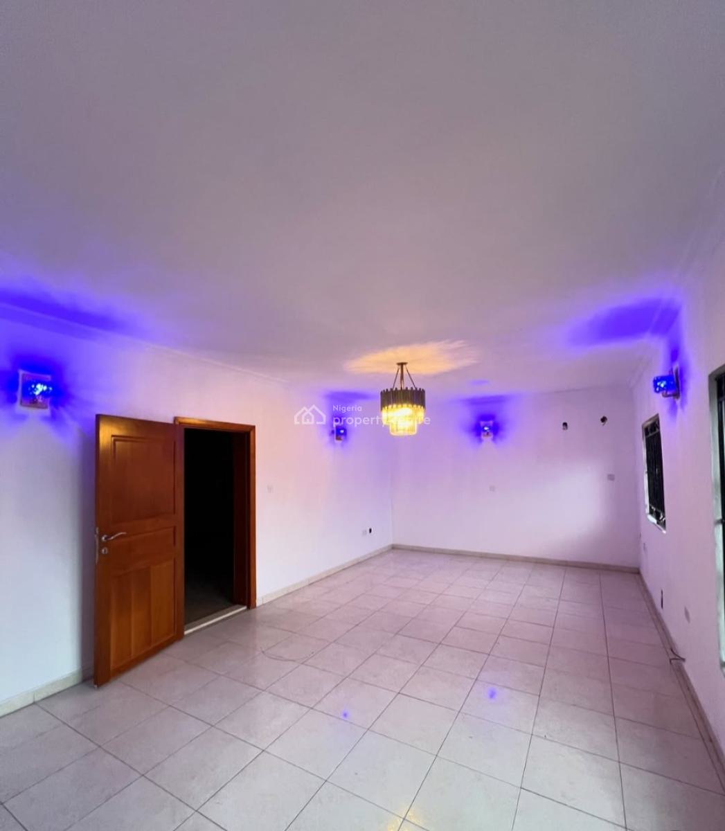 Self-serviced and Self-compound 4 Bedroom En-suite Semi-detached Duplex, Ikoyi, Lagos, Semi-detached Duplex for Rent