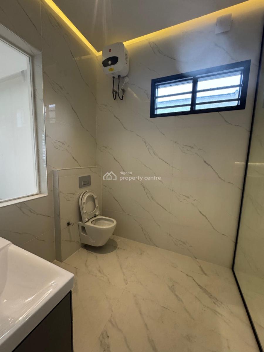 Beautifully Finished 4 Bedroom Penthouse with Elevator, Lekki Phase One Right Side, Lekki, Lagos, House for Sale
