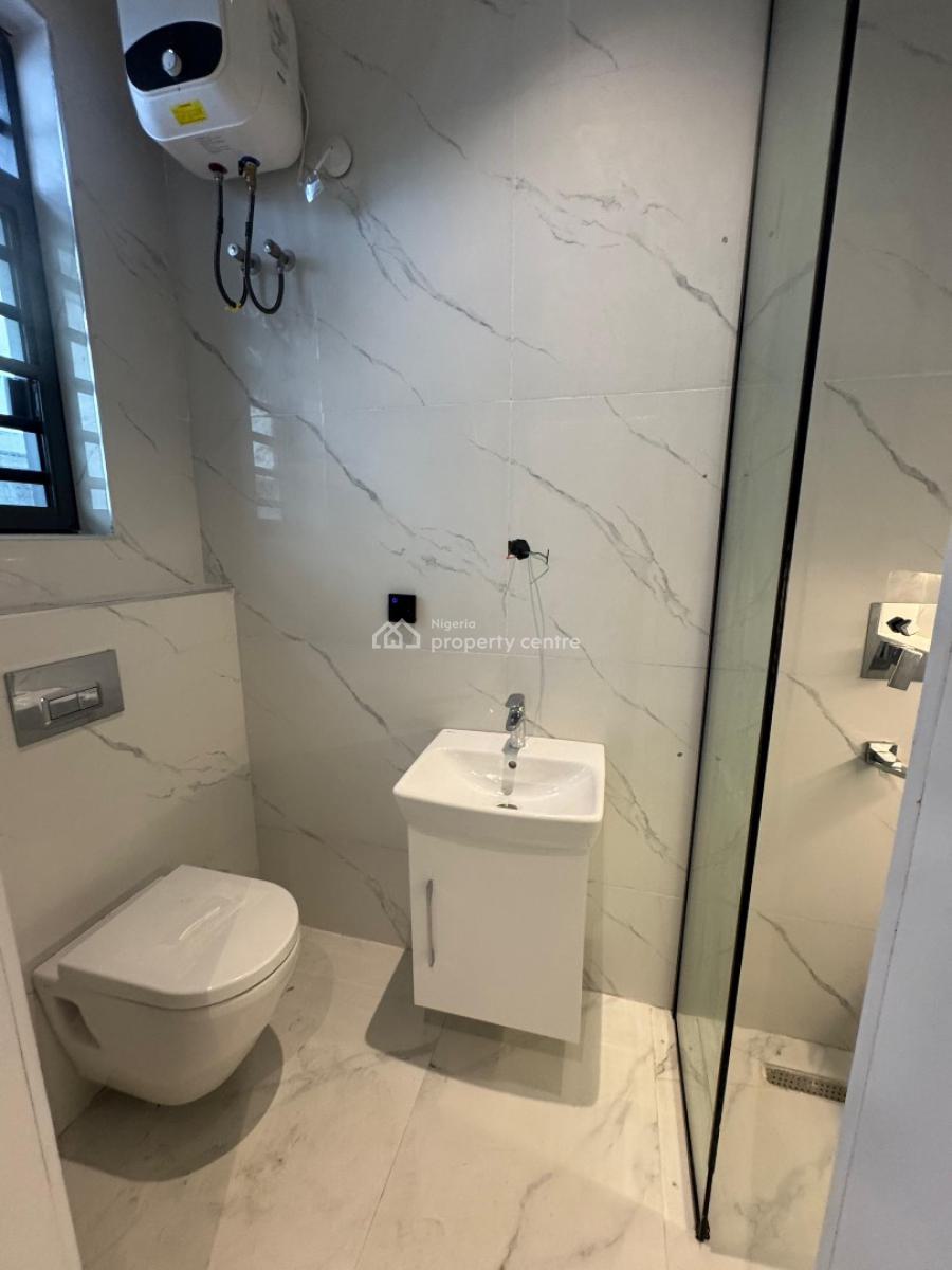 Beautifully Finished 4 Bedroom Penthouse with Elevator, Lekki Phase One Right Side, Lekki, Lagos, House for Sale