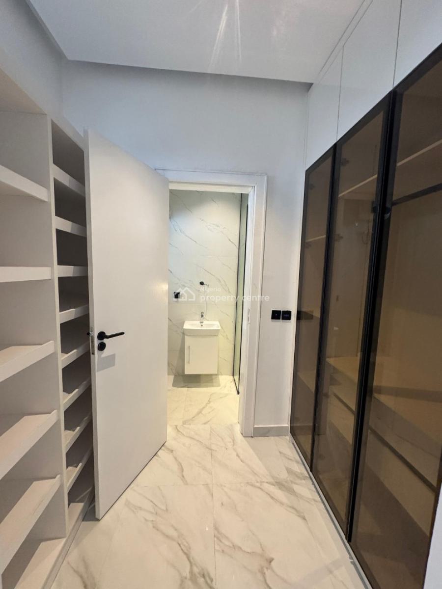 Beautifully Finished 4 Bedroom Penthouse with Elevator, Lekki Phase One Right Side, Lekki, Lagos, House for Sale