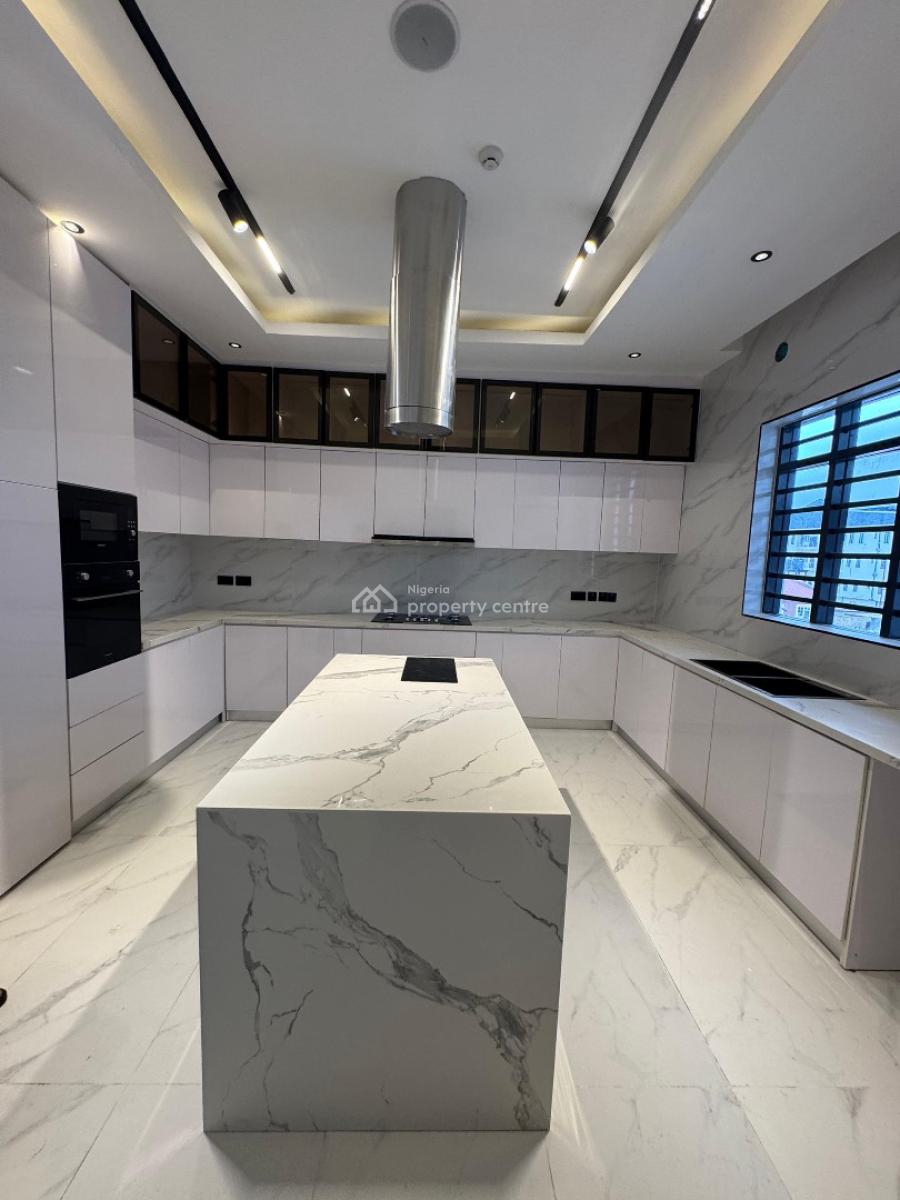 Beautifully Finished 4 Bedroom Penthouse with Elevator, Lekki Phase One Right Side, Lekki, Lagos, House for Sale