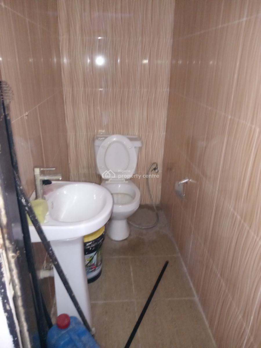 Spacious Room and Parlour Upstairs, Ogombo, Ajah, Lagos, Mini Flat (room and Parlour) for Rent