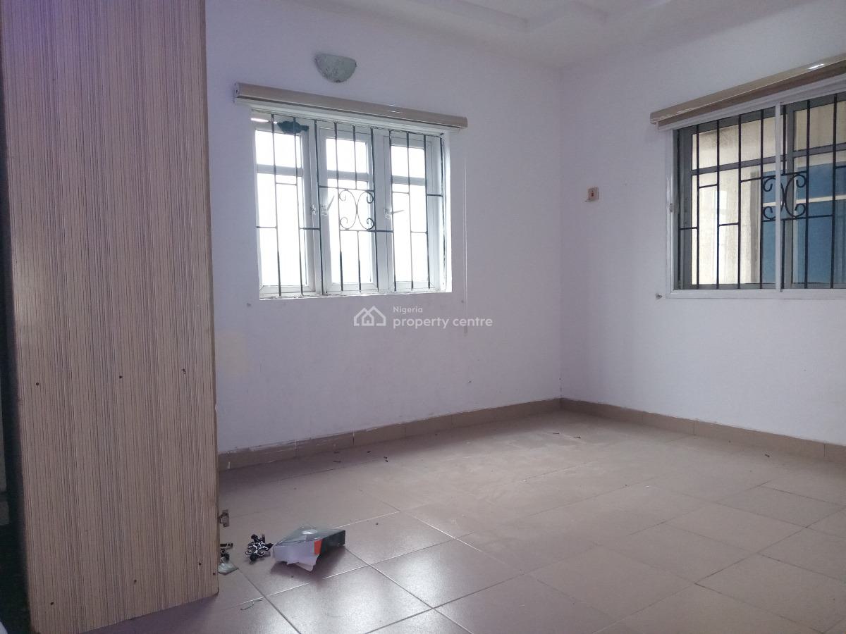 Spacious Room and Parlour Upstairs, Ogombo, Ajah, Lagos, Mini Flat (room and Parlour) for Rent