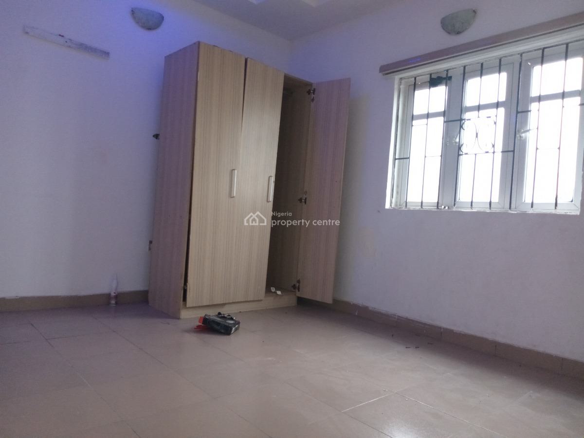 Spacious Room and Parlour Upstairs, Ogombo, Ajah, Lagos, Mini Flat (room and Parlour) for Rent