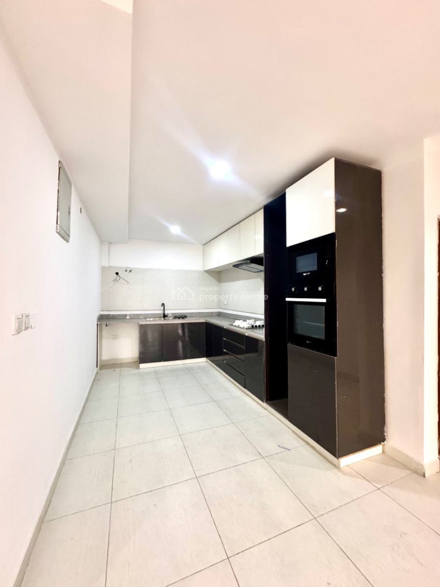 2 Bedroom Apartment, Lekki Phase 1, Lekki, Lagos, Flat / Apartment for Sale