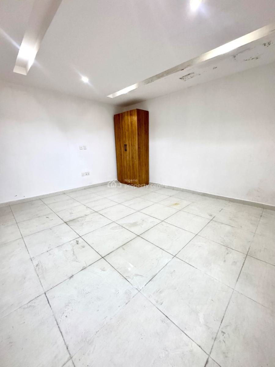2 Bedroom Apartment, Lekki Phase 1, Lekki, Lagos, Flat / Apartment for Sale