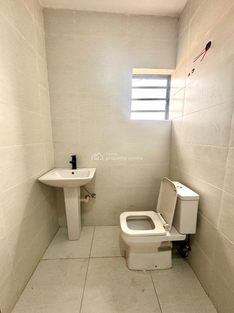 2 Bedroom Apartment, Lekki Phase 1, Lekki, Lagos, Flat / Apartment for Sale