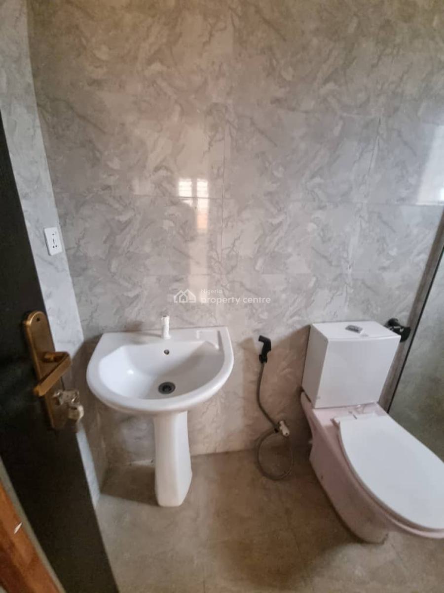 Brand New Spacious 2 Bedroom Luxury Apartment, Inside a Secured Estate , New Road Before Chevron Lekki, Lekki, Lagos, Flat / Apartment for Rent