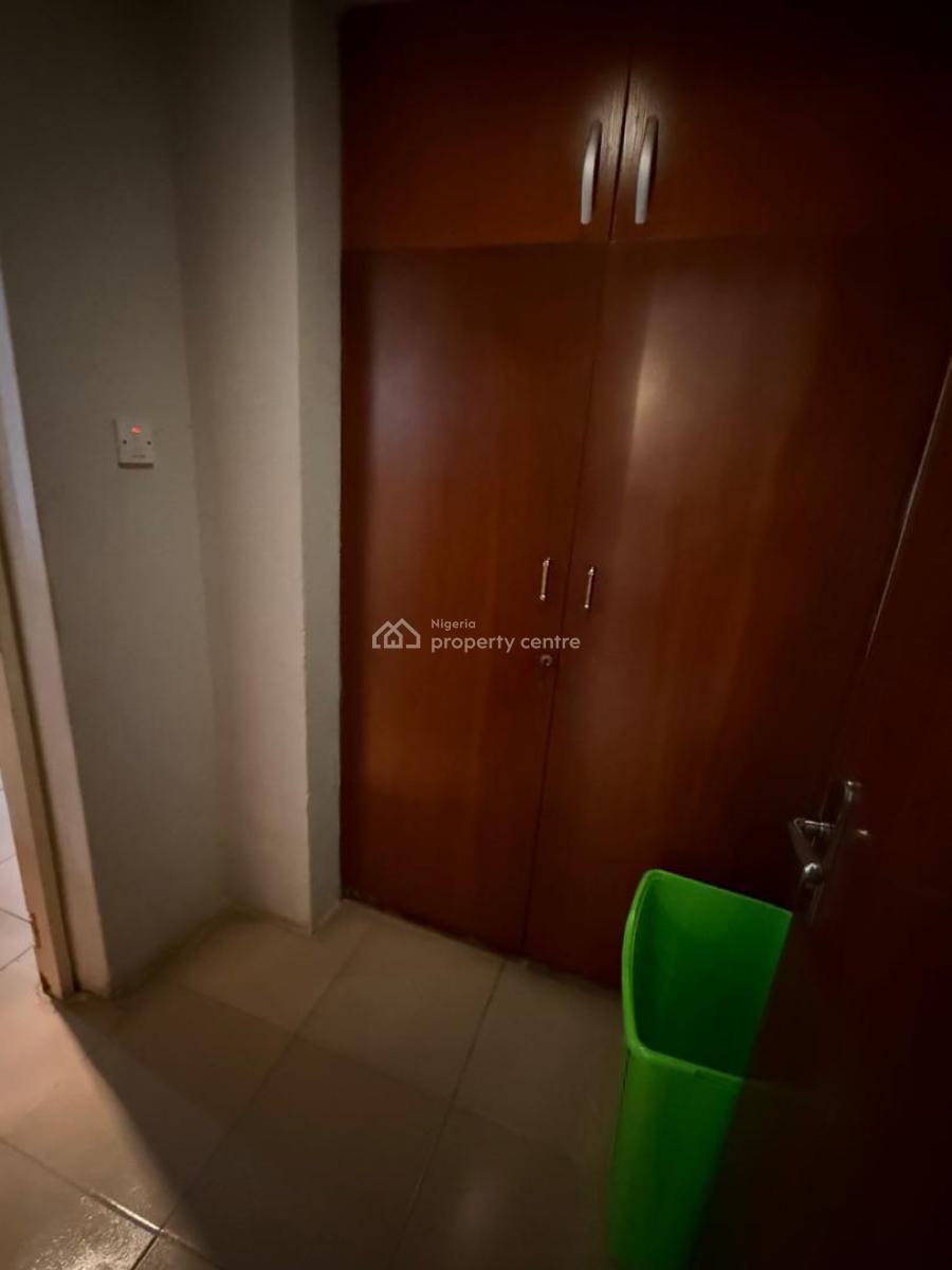 Spacious and Serviced 3 Bedroom Flat with a Bq, Ikoyi, Lagos, Flat / Apartment for Rent