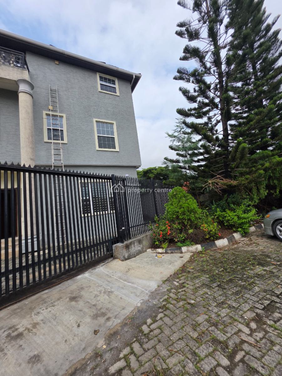 Newly Renovated 4 Bedrooms Semi Detached Duplex with Bq, Banana Island, Ikoyi, Lagos, Semi-detached Duplex for Rent