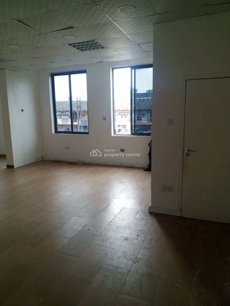 100sqm Shop Space, Victoria Island (vi), Lagos, Shop for Rent