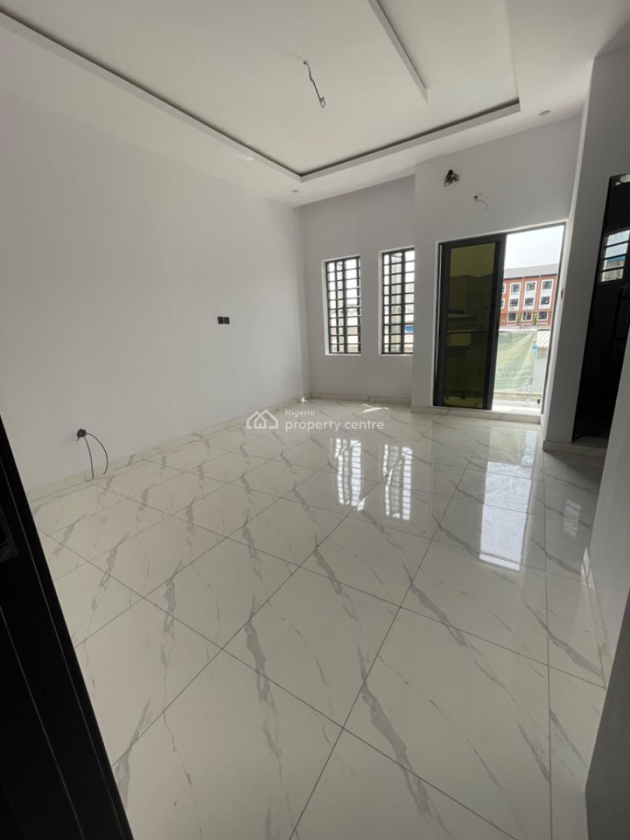3 Bedroom Terrace Self Compound, Spring Valley Estate, Alasia, Ajah, Lagos, Terraced Duplex for Sale