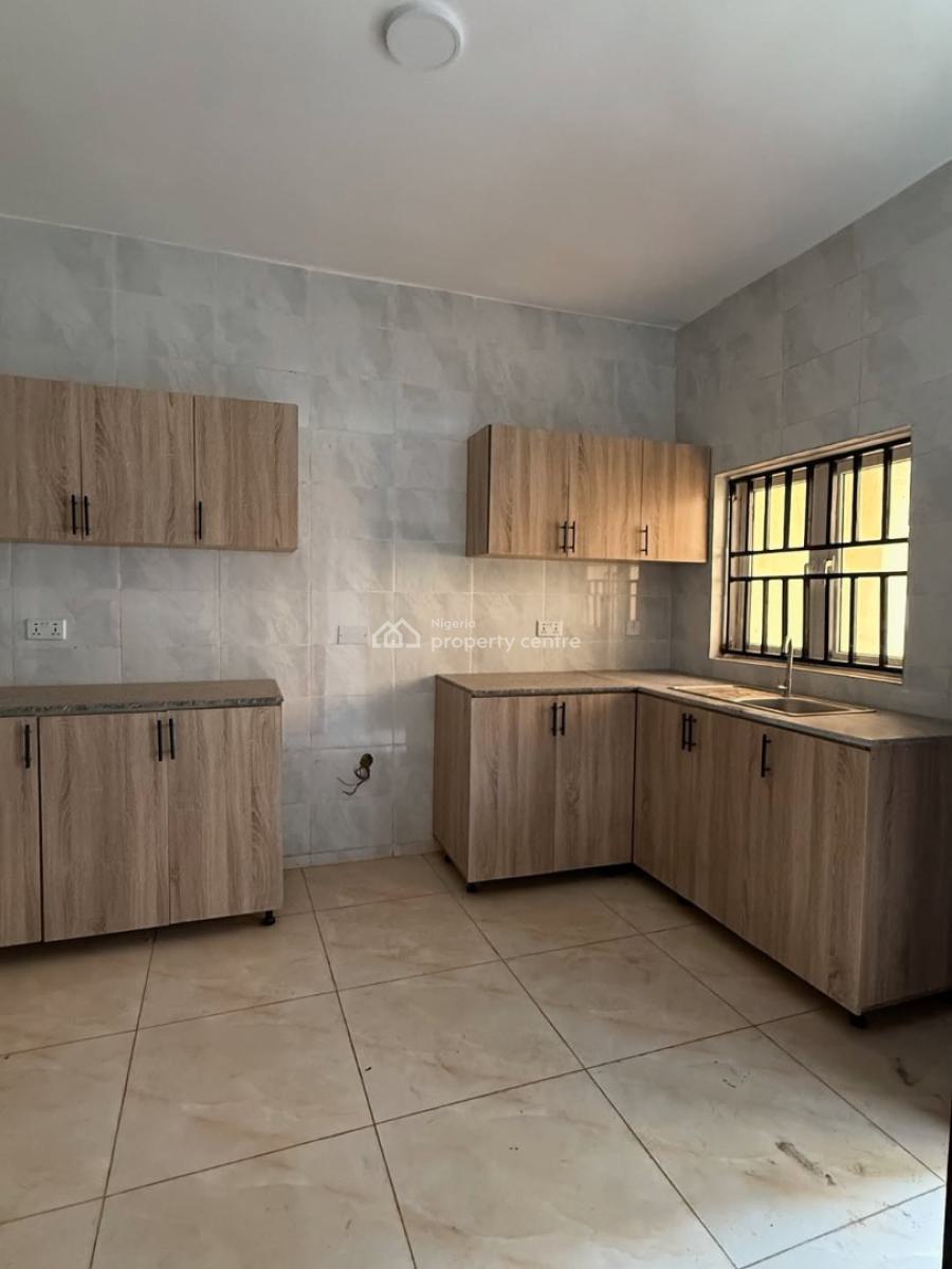 a Newly Constructed 4 Bedroom Terraced Duplex with a 1 Room Bq,, Jahi, Abuja, Terraced Duplex for Rent