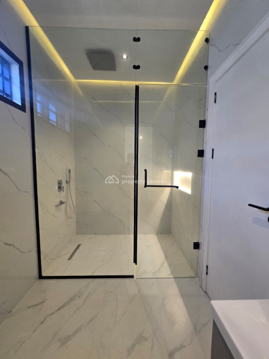 Luxuriously Built 4-bedroom Penthouse with Elevator, Bq & Fitted Kitchen, Lekki Right, Lekki, Lagos, House for Sale