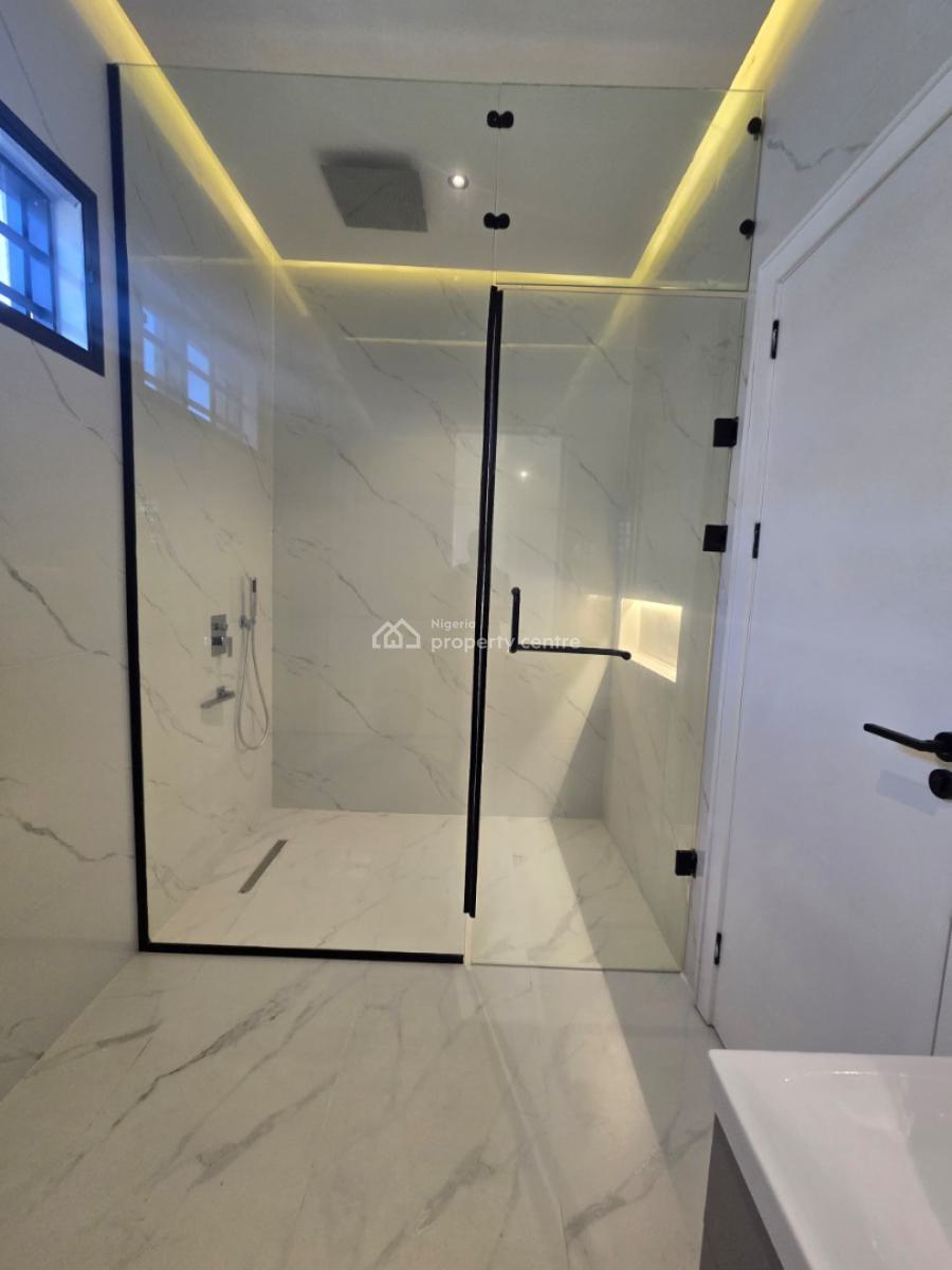 Luxuriously Built 4-bedroom Penthouse with Elevator, Bq & Fitted Kitchen, Lekki Right, Lekki, Lagos, House for Sale
