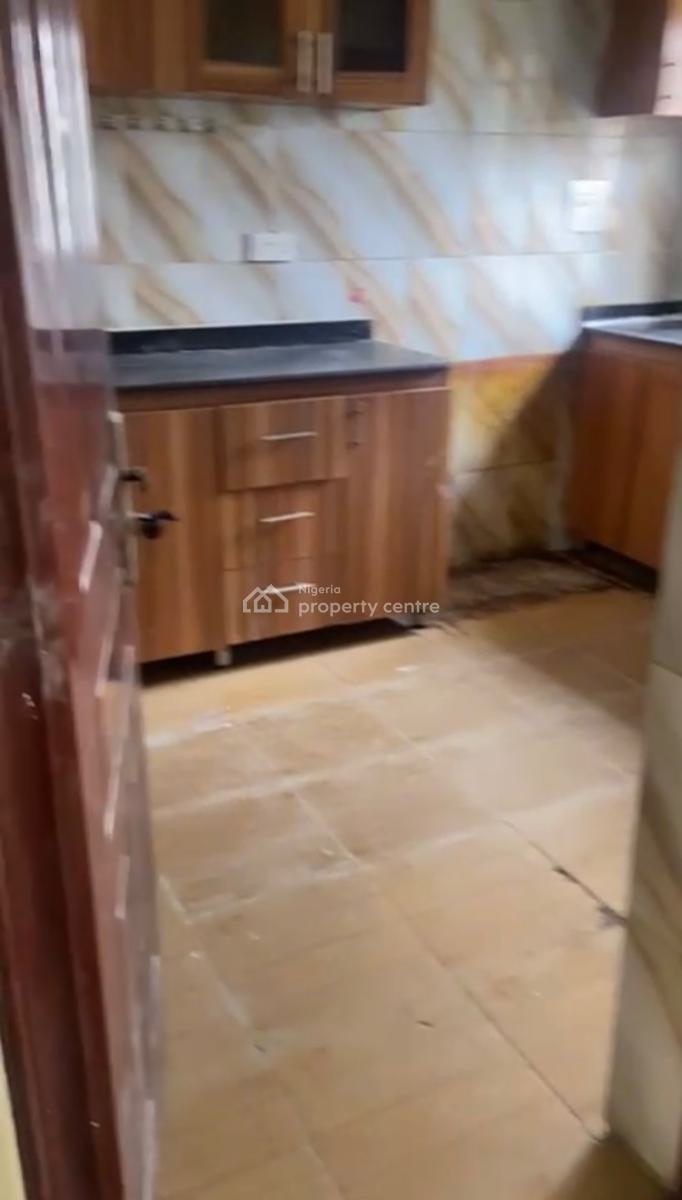 3 Bedrooms Flat, Crescent Street, Fo1 Layout, Kubwa, Abuja, Flat / Apartment for Rent