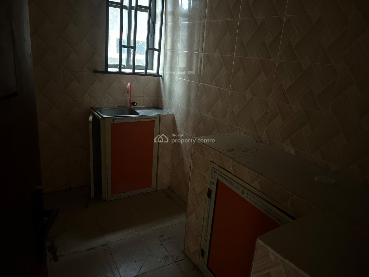 1 Mini Flat, Gra Phase 1, Magodo, Lagos, House for Rent