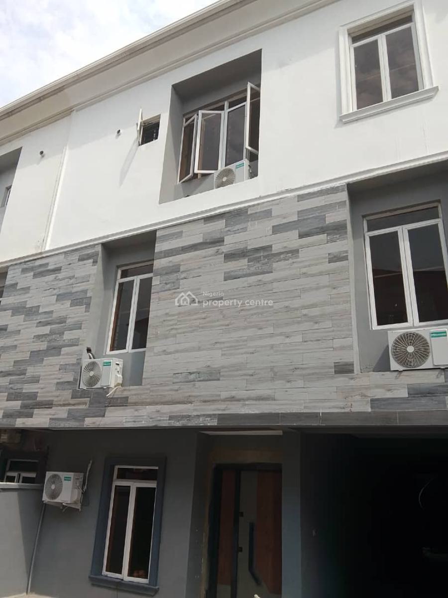 1 Unit of 4 Bedroom-self Compound Semi-detached with 2 Bqs, Bisola Durosimi-etti, Lekki Phase 1, Lekki, Lagos, Semi-detached Duplex for Sale