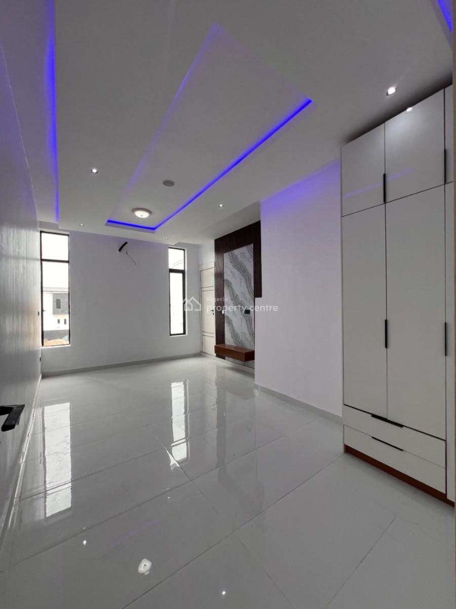 5 Bedroom Detached Duplex + Bq & Swimming Pool, Ajah, Lagos, Detached Duplex for Sale