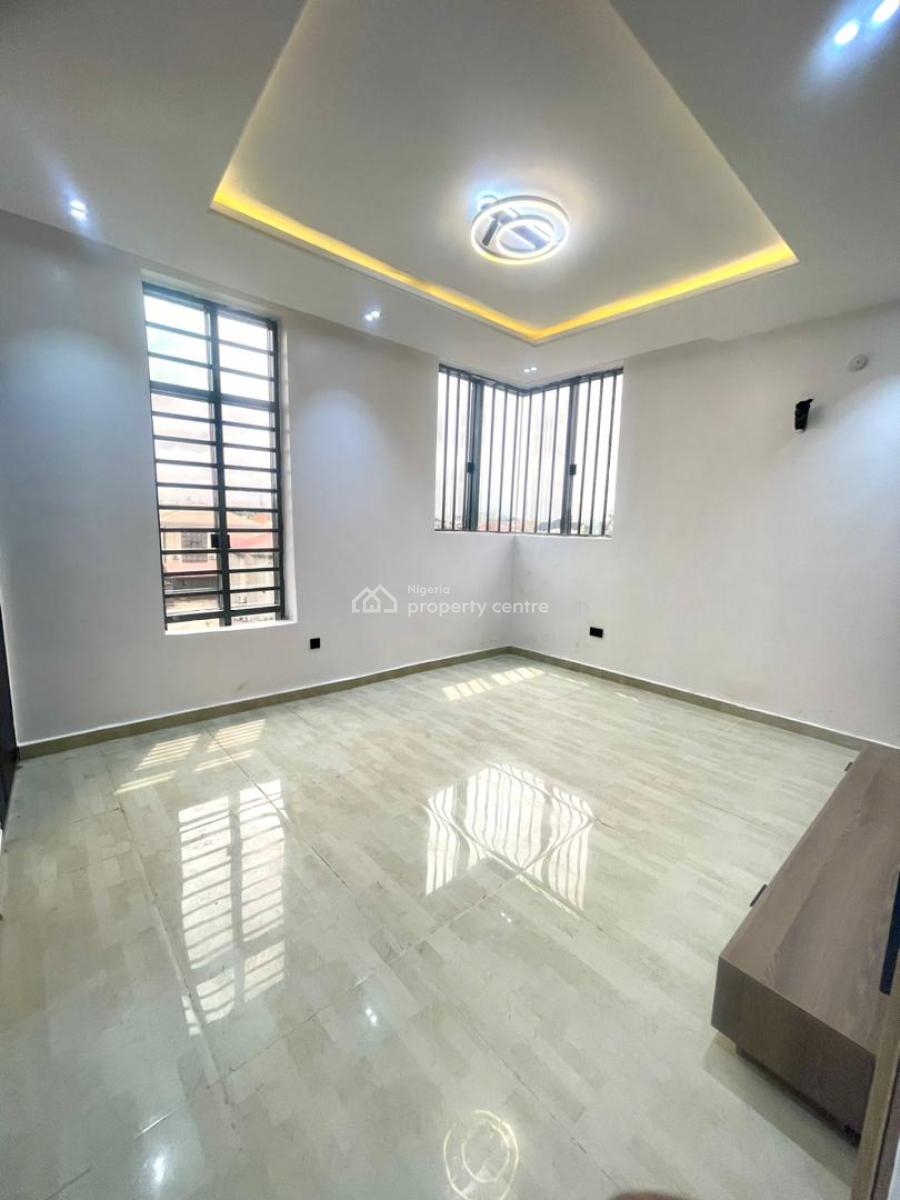 5 Bedroom Detached House with Bq, Lekki Phase 1, Lekki, Lagos, Flat / Apartment for Sale