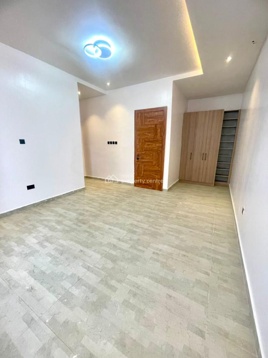 5 Bedroom Detached House with Bq, Lekki Phase 1, Lekki, Lagos, Flat / Apartment for Sale