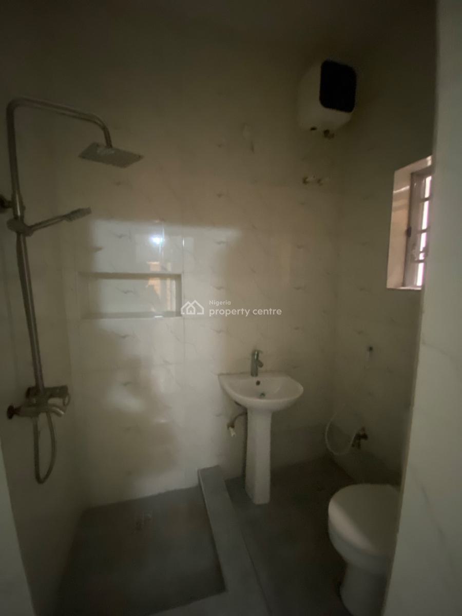 Tastefully Finished 3-bedroom Apartment Ground Floor, Off Adekunle Kuye Via Agbonyin Avenue, Adelabu, Surulere, Lagos, House for Rent