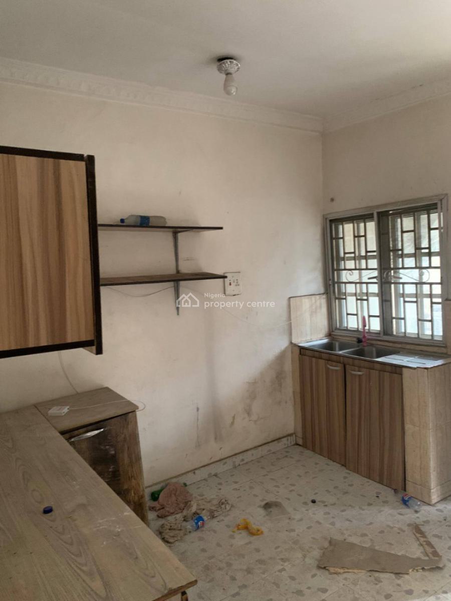 Decent 3 Bedrooms Up Flat, All Rooms Ensuite and Guest Toilet, All Tiled, Gbagada, Lagos, Flat / Apartment for Rent