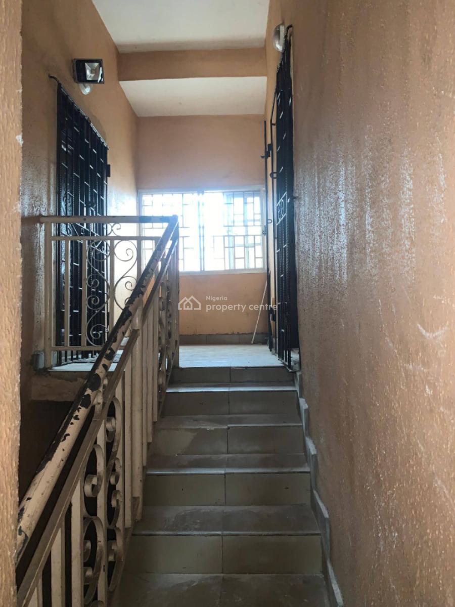Decent 3 Bedrooms Up Flat, All Rooms Ensuite and Guest Toilet, All Tiled, Gbagada, Lagos, Flat / Apartment for Rent