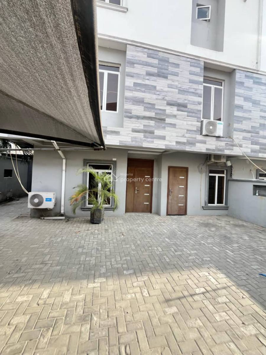 an Exclusive 5 Bedroom Detached Duplex with Self-compound, Lekki Phase 1, Lekki, Lagos, Detached Bungalow for Rent