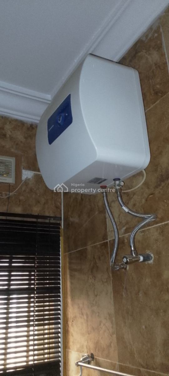 a Spacious King and Queen  Studio Apartment, Chevron Drive North Point Estate Chevron, Lekki, Lagos, Self Contain (single Rooms) for Rent