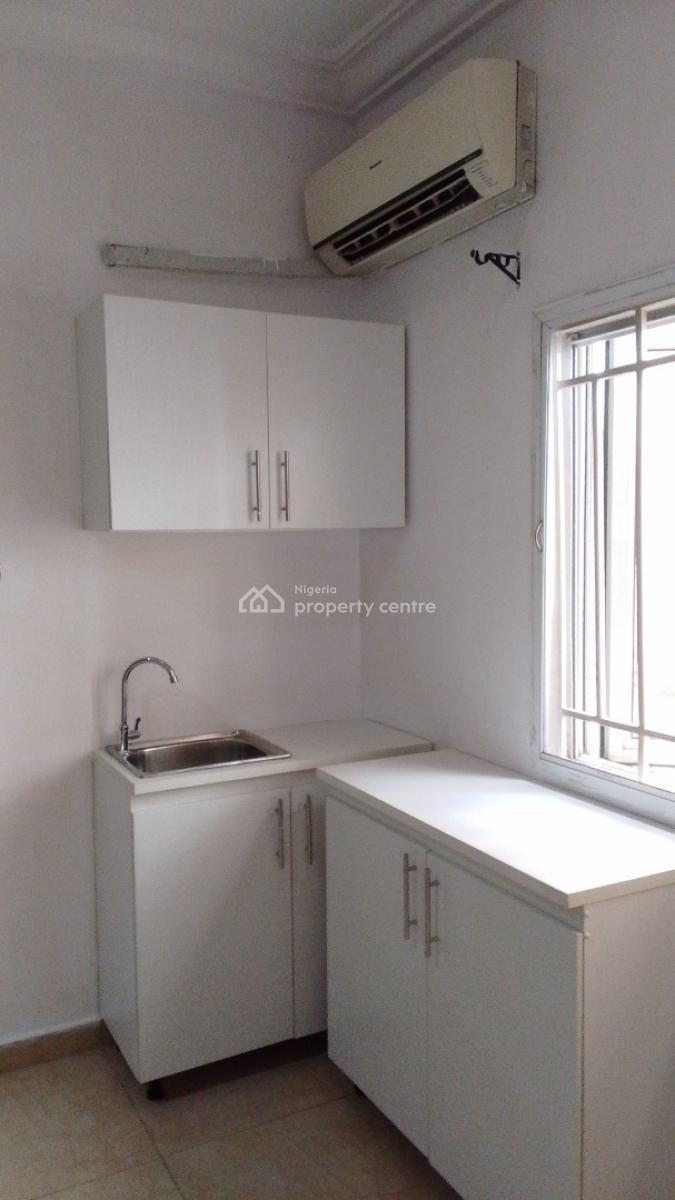 a Spacious King and Queen  Studio Apartment, Chevron Drive North Point Estate Chevron, Lekki, Lagos, Self Contain (single Rooms) for Rent