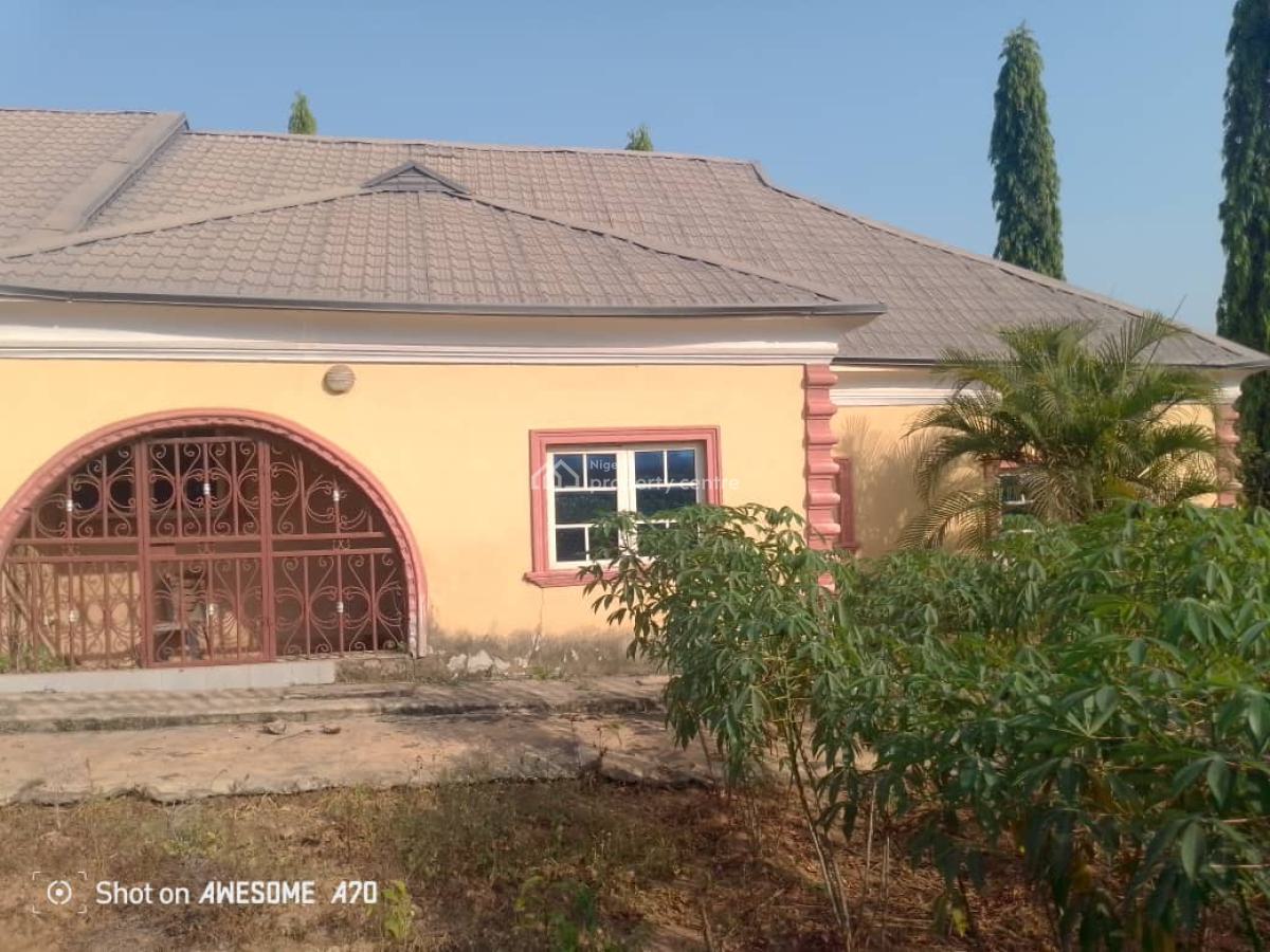 Superb 5 Bedroom Detached Bungalow with Bq, Oganla Area, Apata, Ibadan, Oyo, Detached Bungalow for Sale