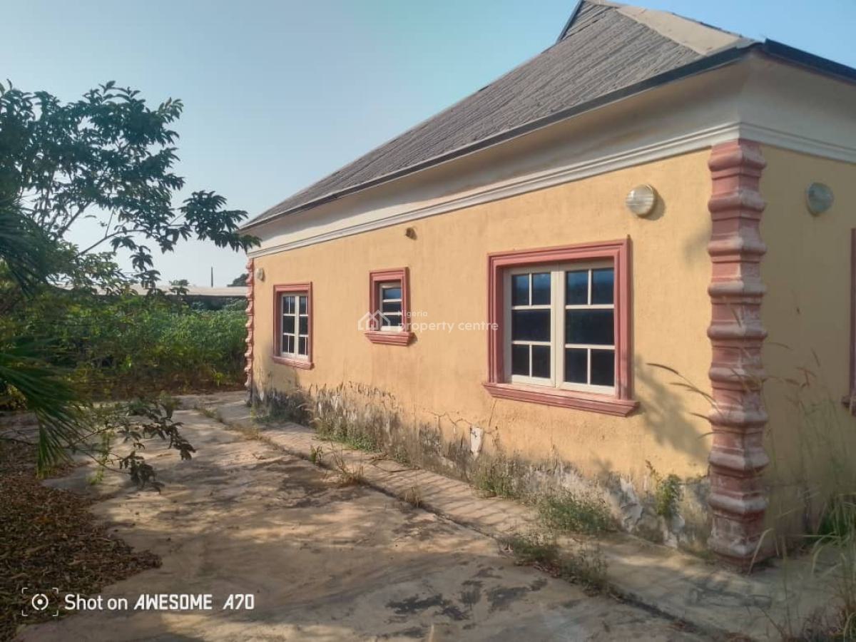 Superb 5 Bedroom Detached Bungalow with Bq, Oganla Area, Apata, Ibadan, Oyo, Detached Bungalow for Sale