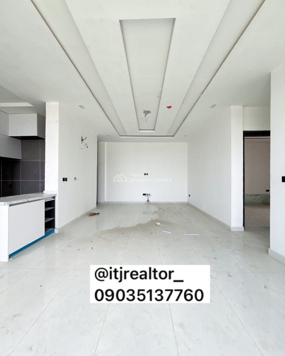 Lovely 2 Bedroom Apartment with Bq, Lekki Phase 1, Lekki Phase 1, Lekki, Lagos, Block of Flats for Sale