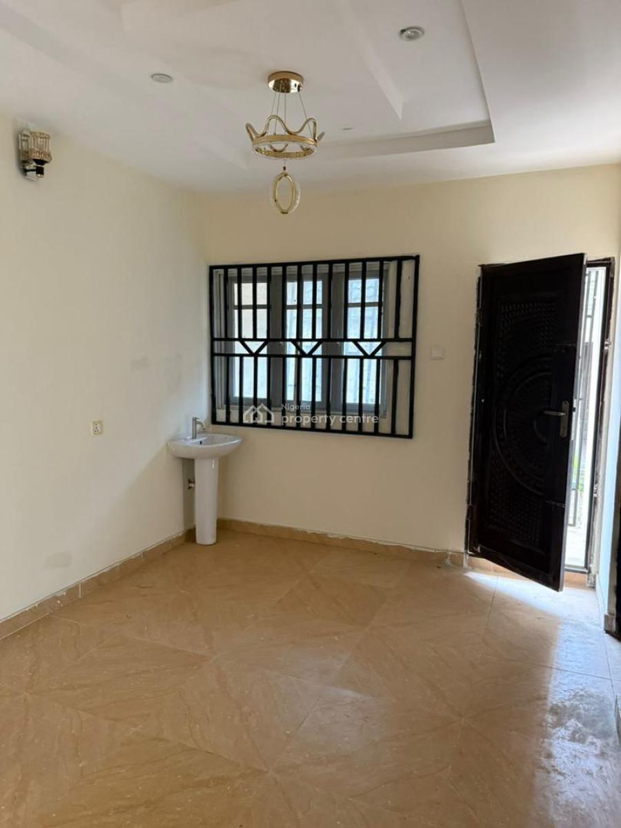 3bedroom Flat with Sweet Modern Facilities, Kasumu Estate,off Akala Express, Ibadan, Ibadan, Oyo, Flat / Apartment for Rent
