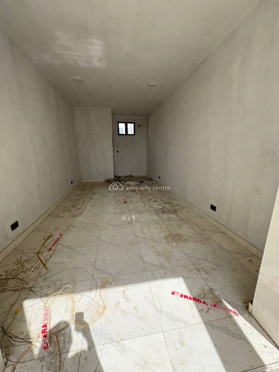 Shop Space, Mobil Road, Ilaje, Ajah, Lagos, Shop for Sale