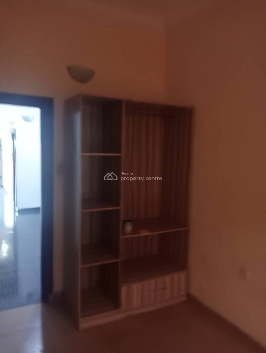Clean 3 Bedroom Flat Apartment, Unilag Estate, Gra Phase 1, Magodo, Lagos, Flat / Apartment for Rent