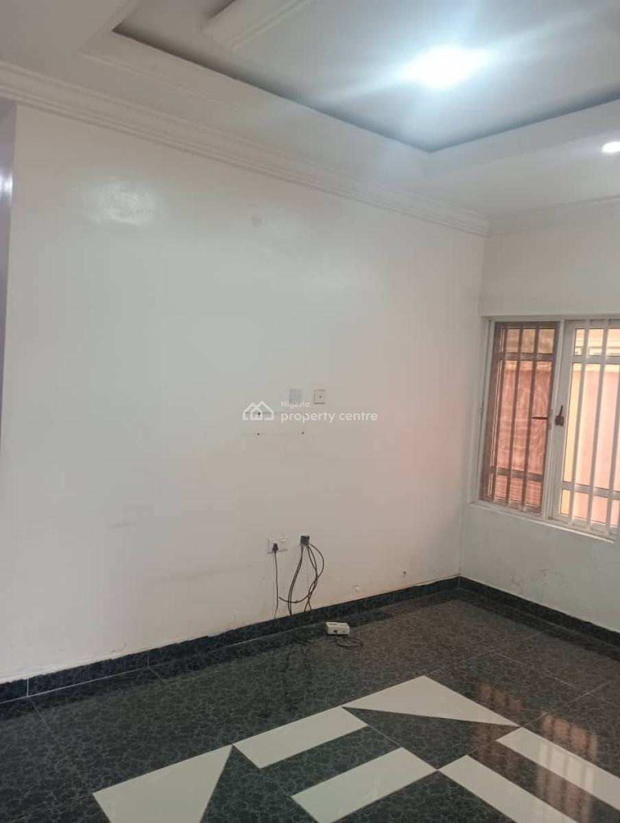 Clean 3 Bedroom Flat Apartment, Unilag Estate, Gra Phase 1, Magodo, Lagos, Flat / Apartment for Rent