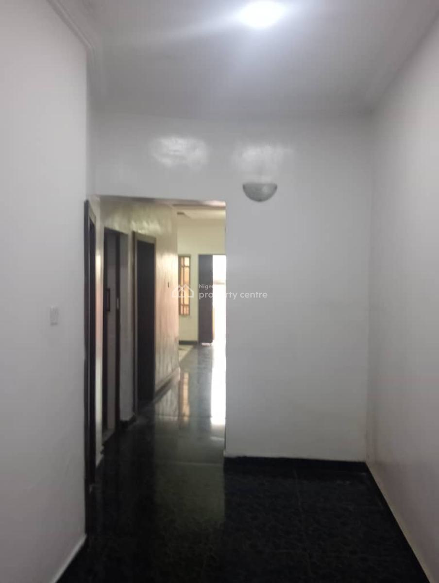 Clean 3 Bedroom Flat Apartment, Unilag Estate, Gra Phase 1, Magodo, Lagos, Flat / Apartment for Rent