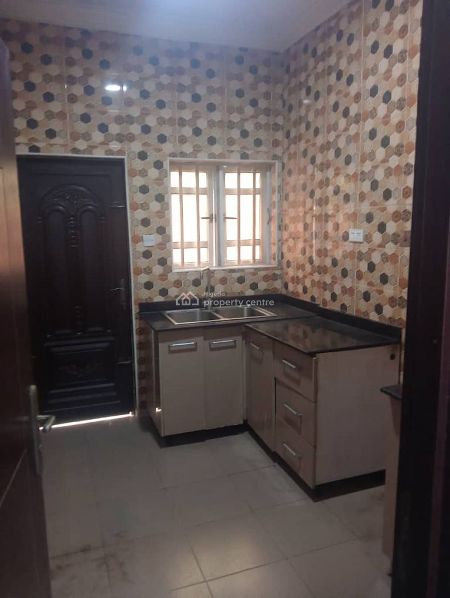 Clean 3 Bedroom Flat Apartment, Unilag Estate, Gra Phase 1, Magodo, Lagos, Flat / Apartment for Rent