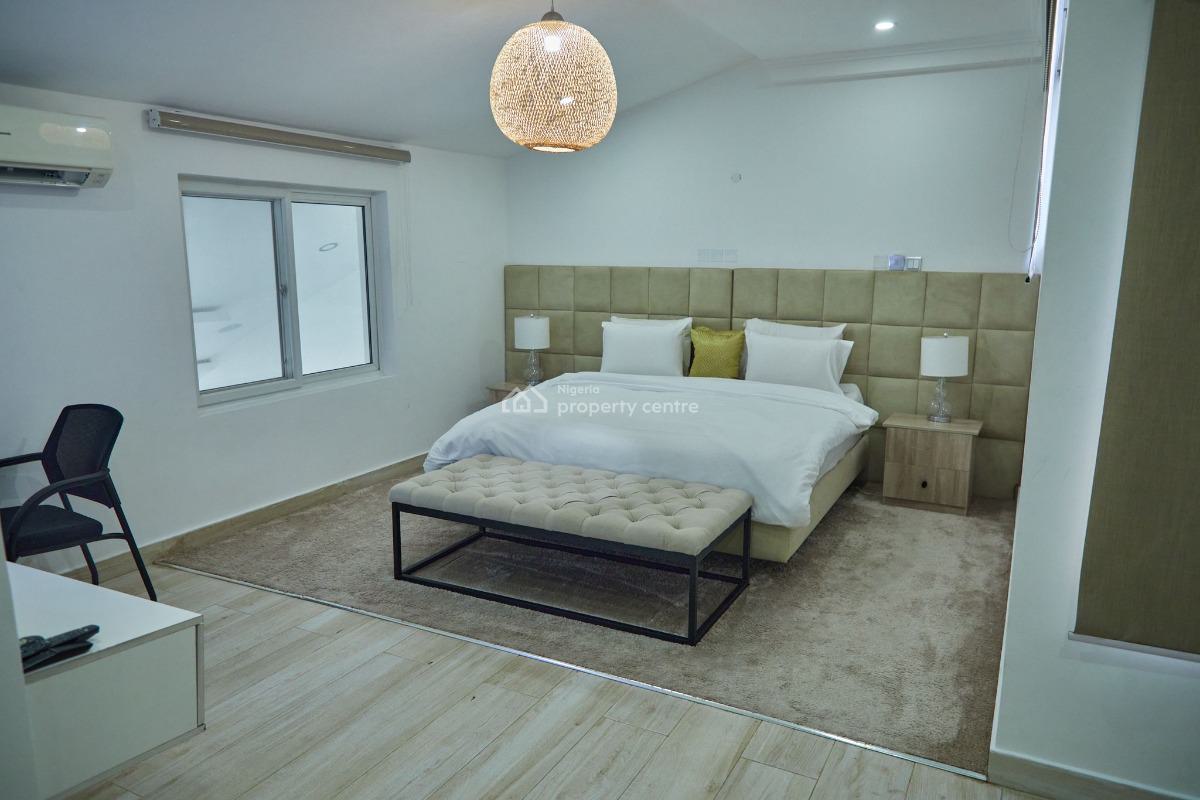 Fully Furnished and Serviced 3 Bedroom Luxury Apartment, The Prestigious Cardigan Estate, Osapa, Lekki, Lagos, Flat / Apartment for Sale