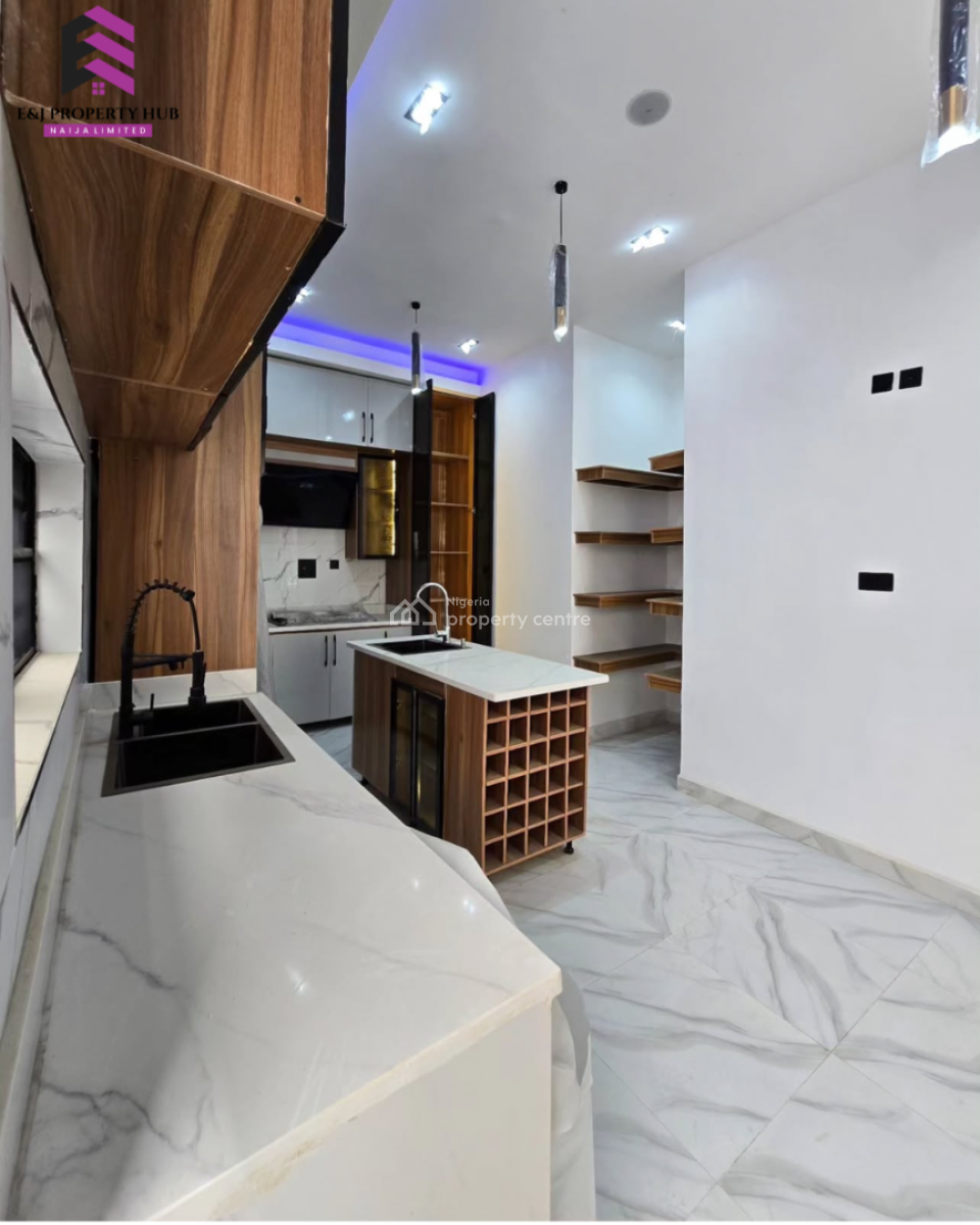 Well Built & Spacious 4 Bedroom Fully Detached Duplex with Bq, Orchid Road, Lekki, Lagos, Detached Duplex for Sale
