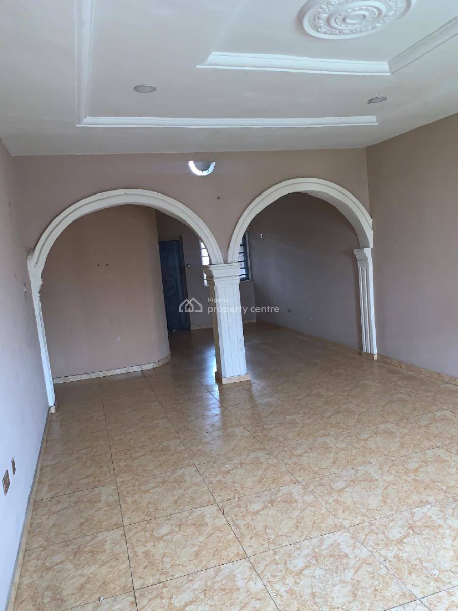3 Bedrooms and Parlour, Okun-ajah Road, Okun-ajah, Ajah, Lagos, Flat / Apartment for Rent