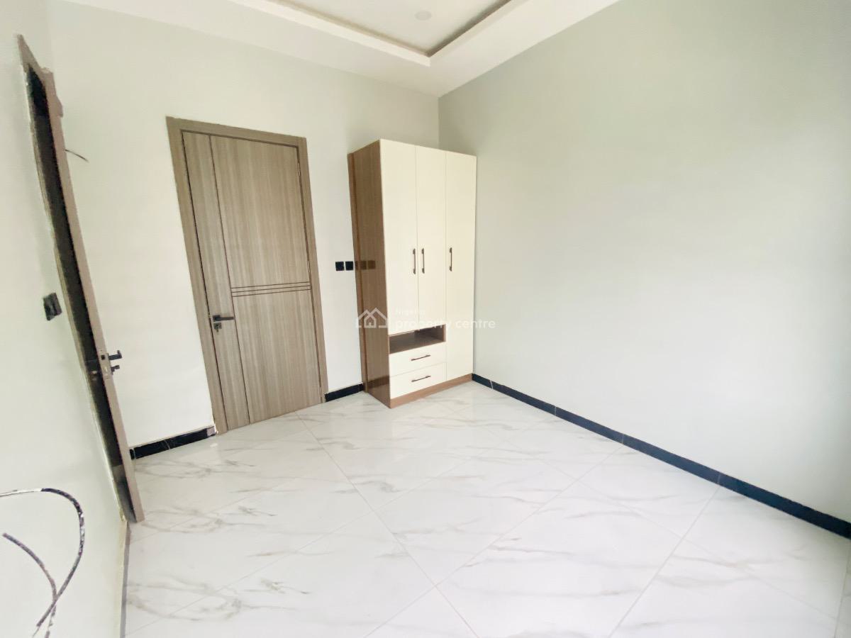 Newly Built 2 Bedroom Apartment, Freedom Way, Lekki Phase 1, Lekki, Lagos, Flat / Apartment for Sale
